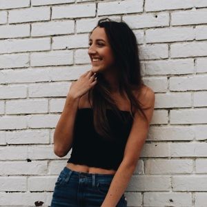 Meet your Posher, Olivia